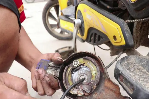 运城市电动车刹车故障